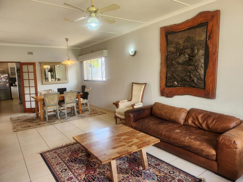 To Let 3 Bedroom Property for Rent in Blairgowrie Gauteng