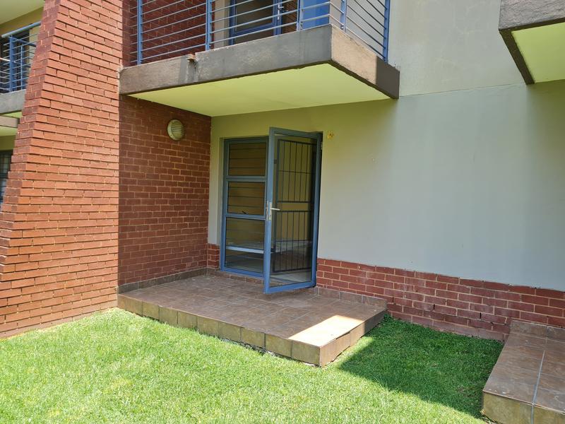 1 Bedroom Property for Sale in Ruimsig Gauteng