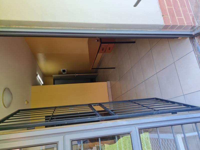 1 Bedroom Property for Sale in Ruimsig Gauteng