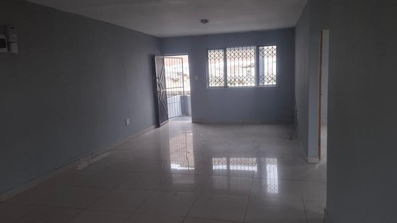 To Let 2 Bedroom Property for Rent in Silverglen KwaZulu-Natal