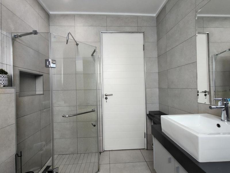 2 Bedroom Property for Sale in Menlyn Gauteng