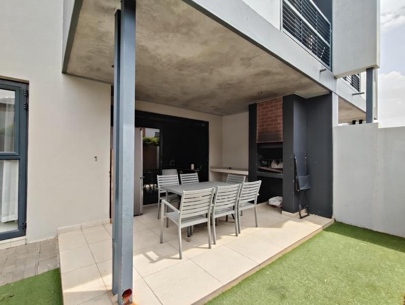 2 Bedroom Property for Sale in Menlyn Gauteng