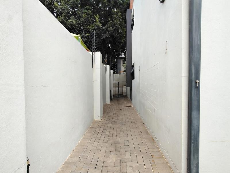 2 Bedroom Property for Sale in Menlyn Gauteng