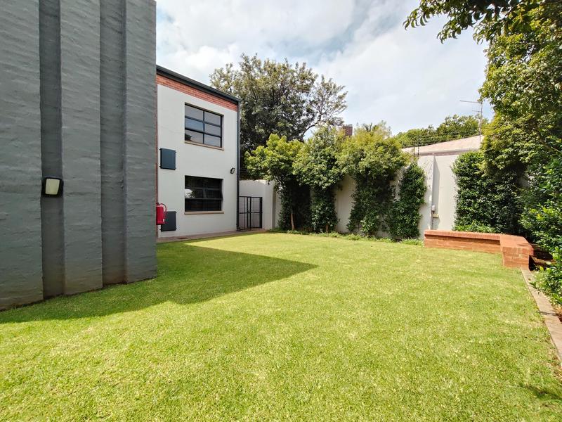 2 Bedroom Property for Sale in Menlyn Gauteng