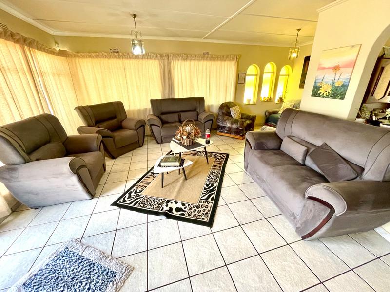 4 Bedroom Property for Sale in Quellerie Park Gauteng