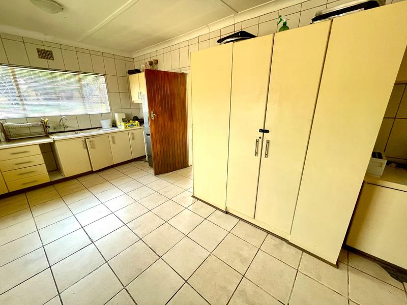 4 Bedroom Property for Sale in Quellerie Park Gauteng