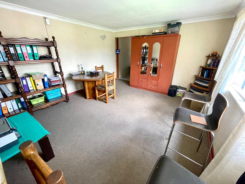 4 Bedroom Property for Sale in Quellerie Park Gauteng