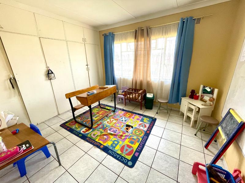 4 Bedroom Property for Sale in Quellerie Park Gauteng