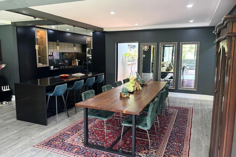 To Let 4 Bedroom Property for Rent in Sandown Gauteng