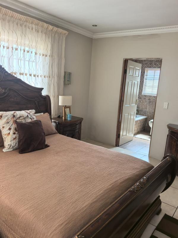 4 Bedroom Property for Sale in Ebony Park Gauteng