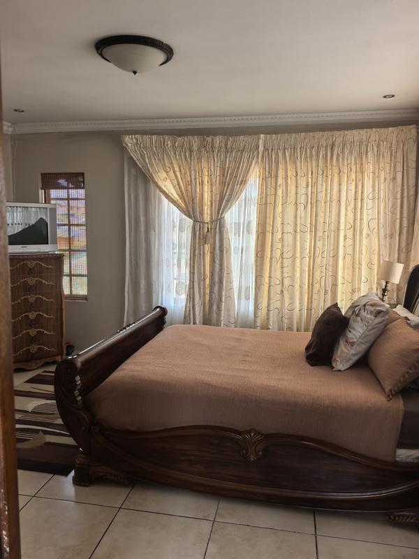 4 Bedroom Property for Sale in Ebony Park Gauteng