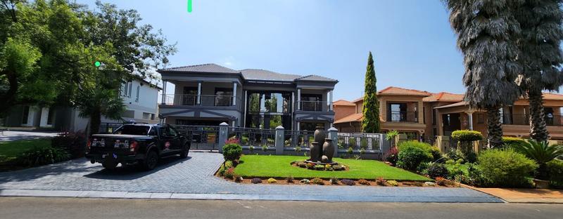 5 Bedroom Property for Sale in Helderwyk Gauteng