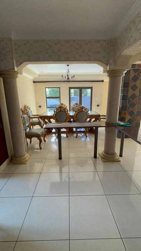5 Bedroom Property for Sale in Helderwyk Gauteng