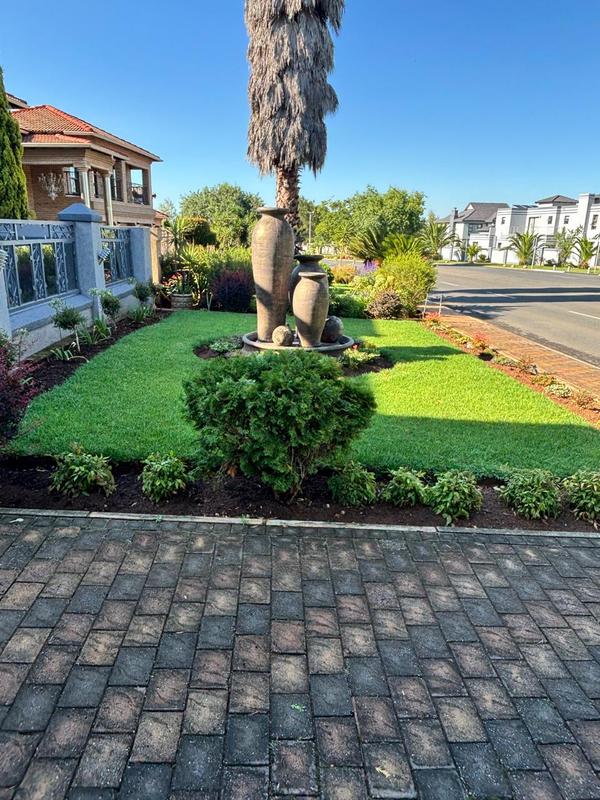 5 Bedroom Property for Sale in Helderwyk Gauteng