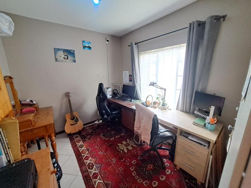 2 Bedroom Property for Sale in Mooikloof Ridge Gauteng