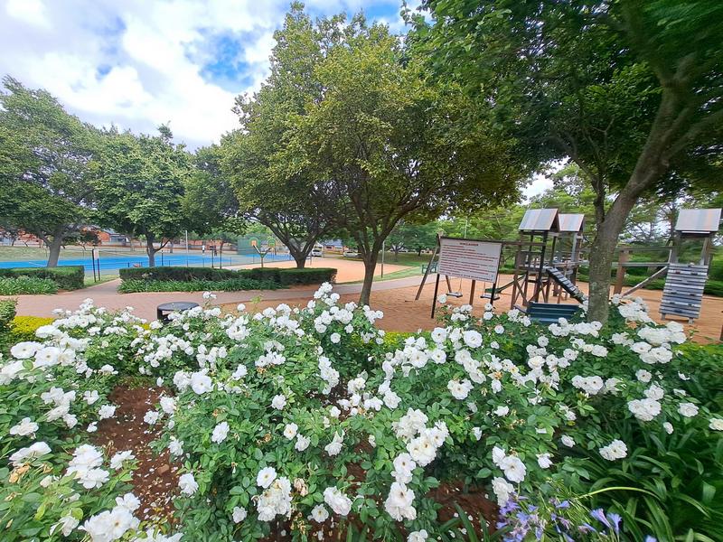2 Bedroom Property for Sale in Mooikloof Ridge Gauteng
