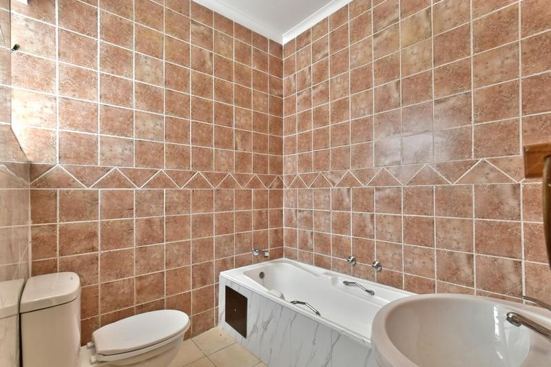 2 Bedroom Property for Sale in Brackendowns Gauteng