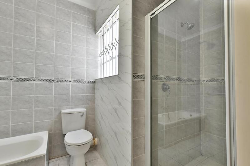 2 Bedroom Property for Sale in Brackendowns Gauteng