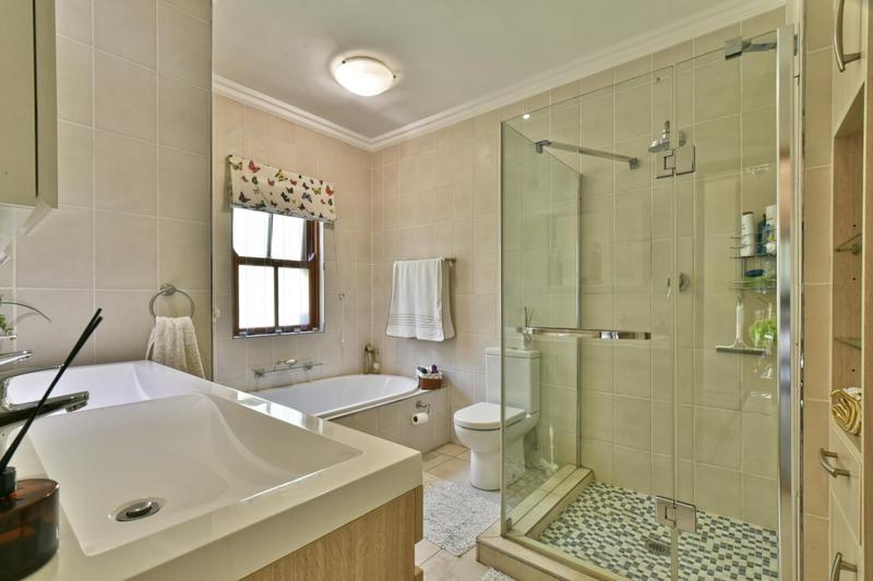 5 Bedroom Property for Sale in Boskruin Gauteng