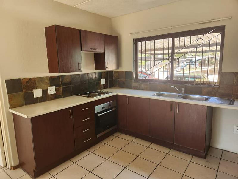 To Let 2 Bedroom Property for Rent in Honeydew Gauteng
