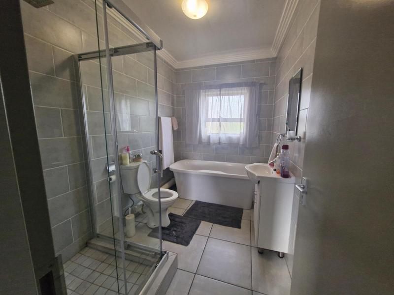 2 Bedroom Property for Sale in Eveleigh Gauteng