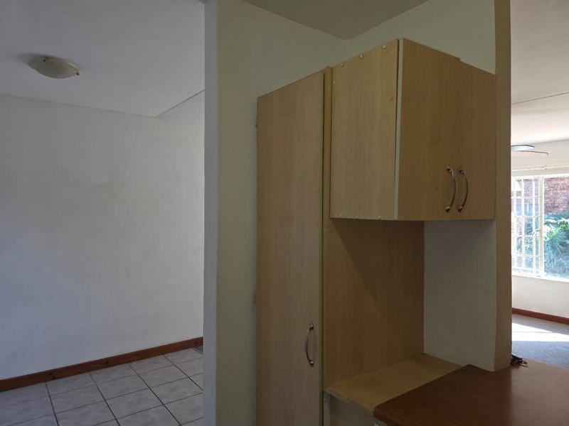 2 Bedroom Property for Sale in Annlin Gauteng