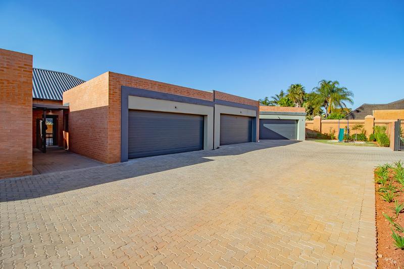 2 Bedroom Property for Sale in Annlin Gauteng