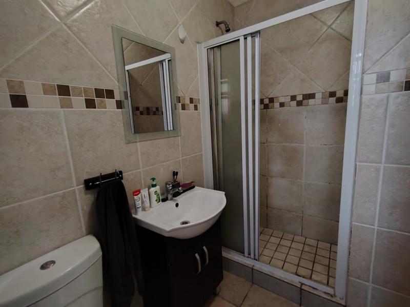 1 Bedroom Property for Sale in Montana Gauteng
