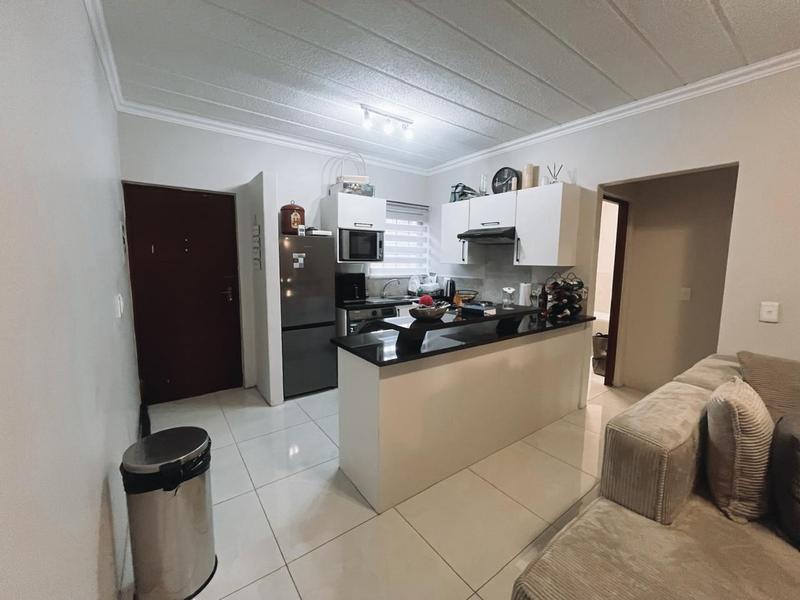 1 Bedroom Property for Sale in Douglasdale Gauteng