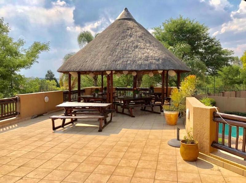 1 Bedroom Property for Sale in Douglasdale Gauteng