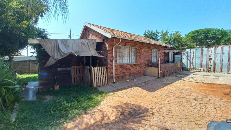 2 Bedroom Property for Sale in Hermanstad Gauteng