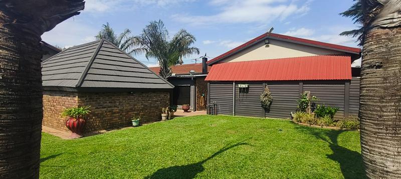 3 Bedroom Property for Sale in Pretoria Gardens Gauteng