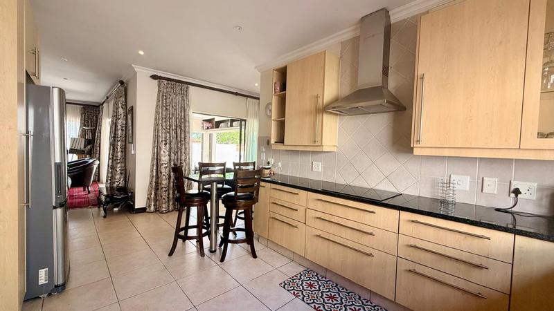 To Let 4 Bedroom Property for Rent in Maroeladal Gauteng