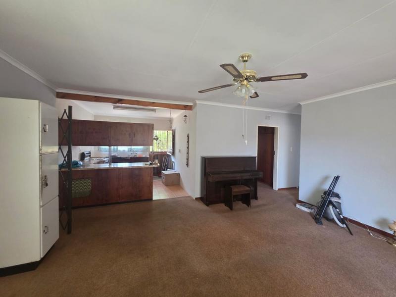 To Let 2 Bedroom Property for Rent in Greenhills Gauteng