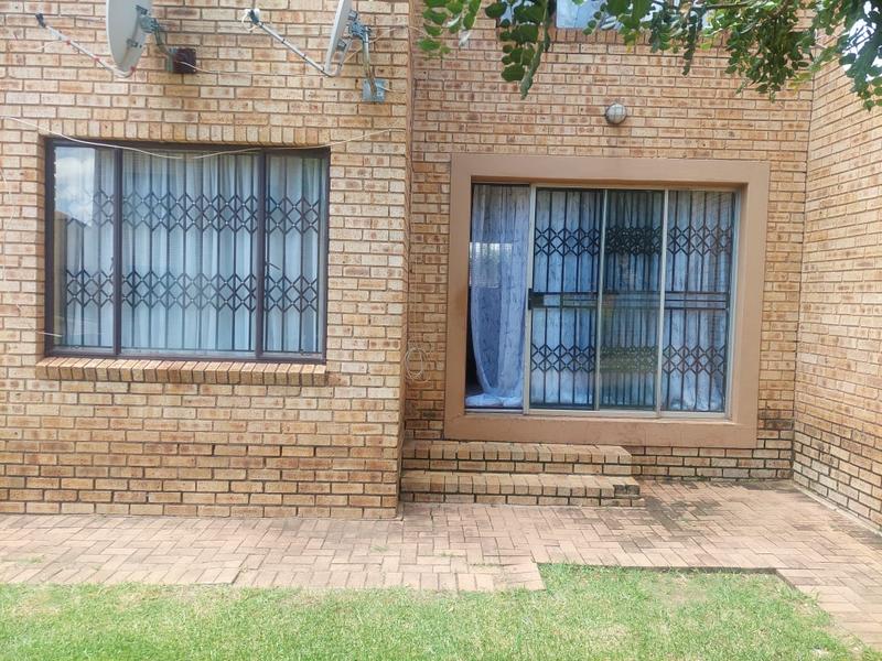 2 Bedroom Property for Sale in Greenhills Ext 3 Gauteng