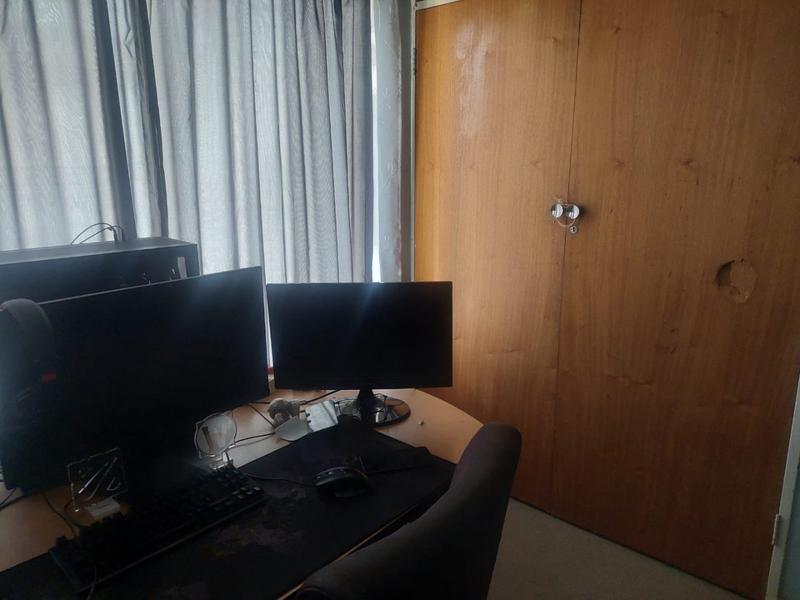 4 Bedroom Property for Sale in Helikonpark Gauteng