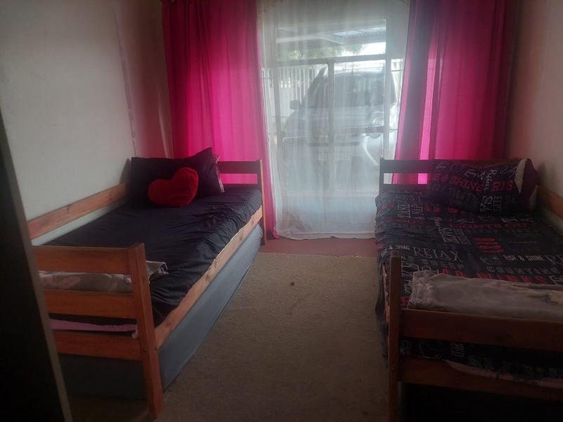 4 Bedroom Property for Sale in Helikonpark Gauteng