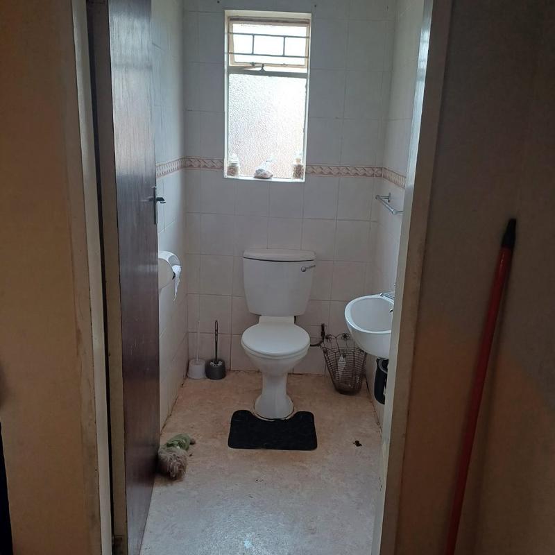 4 Bedroom Property for Sale in Helikonpark Gauteng