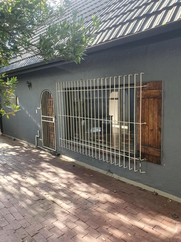 To Let 2 Bedroom Property for Rent in Kensington Gauteng