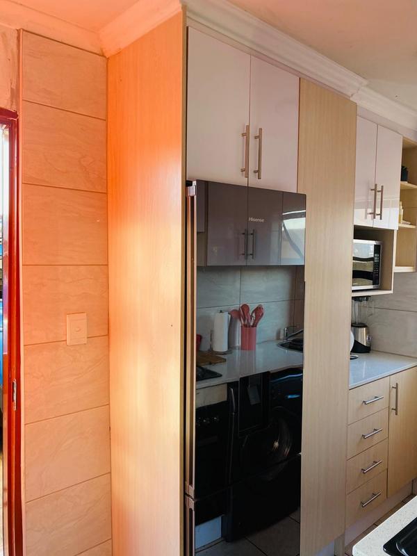 2 Bedroom Property for Sale in Palm Ridge Gauteng