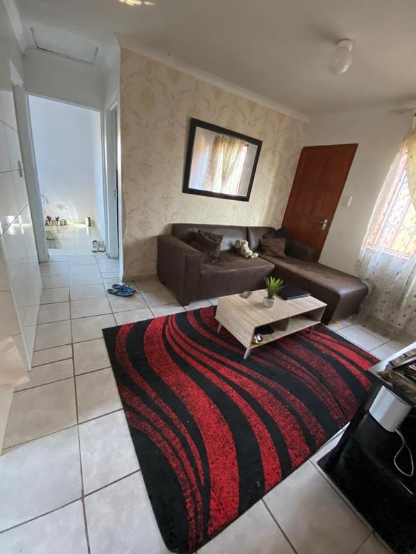 2 Bedroom Property for Sale in Palm Ridge Gauteng