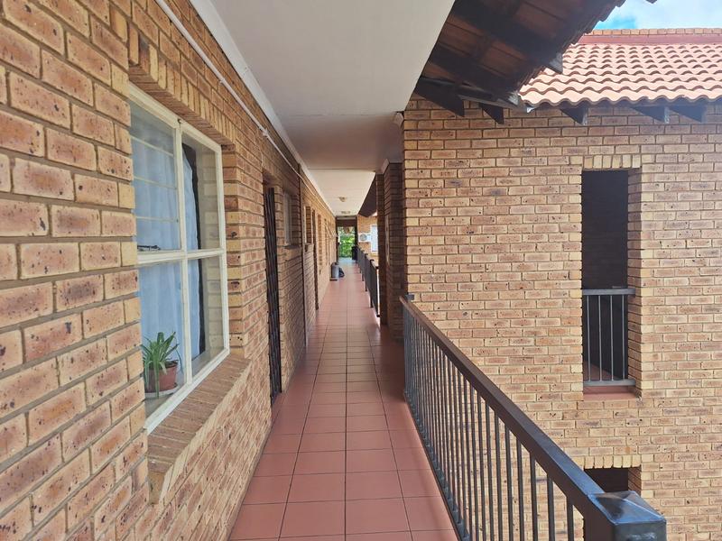 2 Bedroom Property for Sale in Pretoria North Gauteng