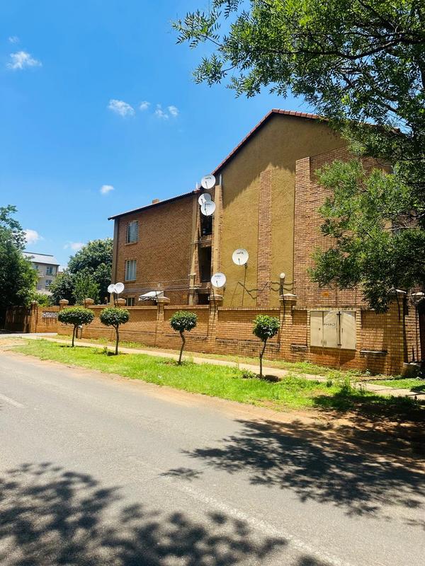 2 Bedroom Property for Sale in Pretoria North Gauteng