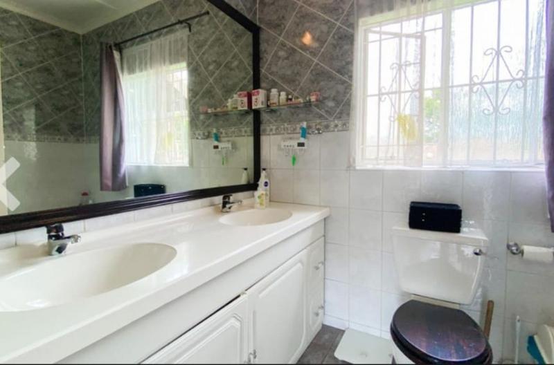 To Let 4 Bedroom Property for Rent in Eden Glen Gauteng