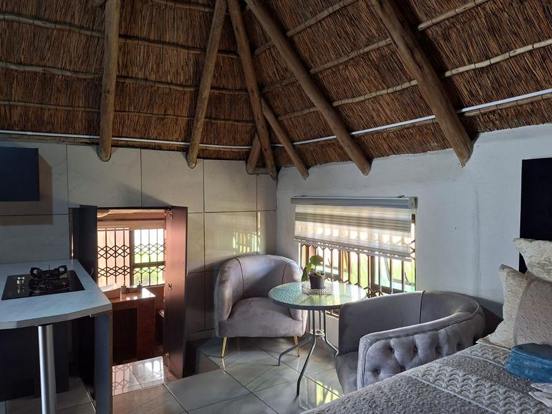 To Let 1 Bedroom Property for Rent in Birchleigh North Gauteng