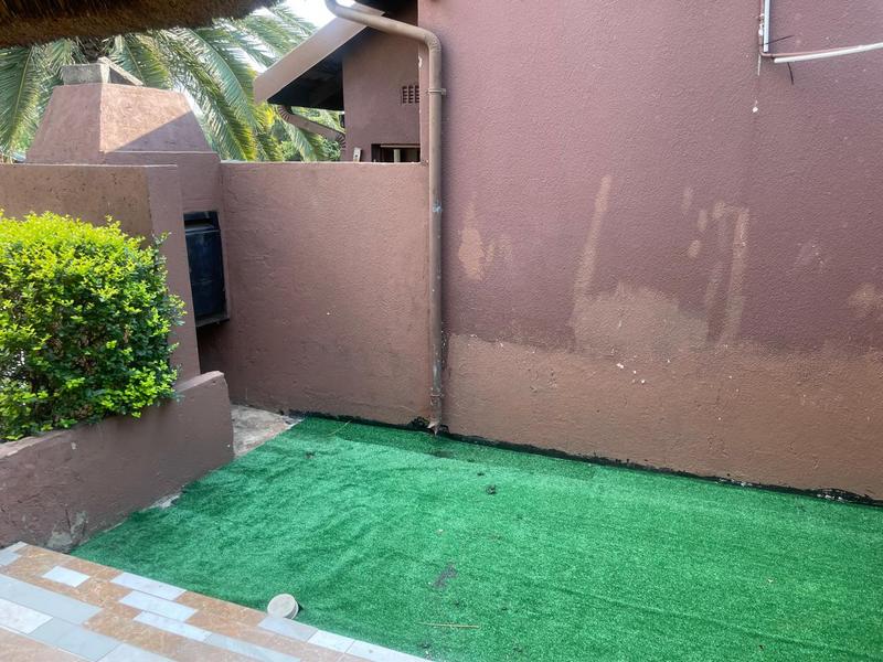 To Let 1 Bedroom Property for Rent in Birchleigh North Gauteng