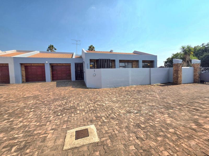 2 Bedroom Property for Sale in Beyers Park Gauteng