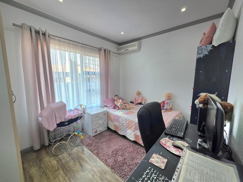 2 Bedroom Property for Sale in Beyers Park Gauteng