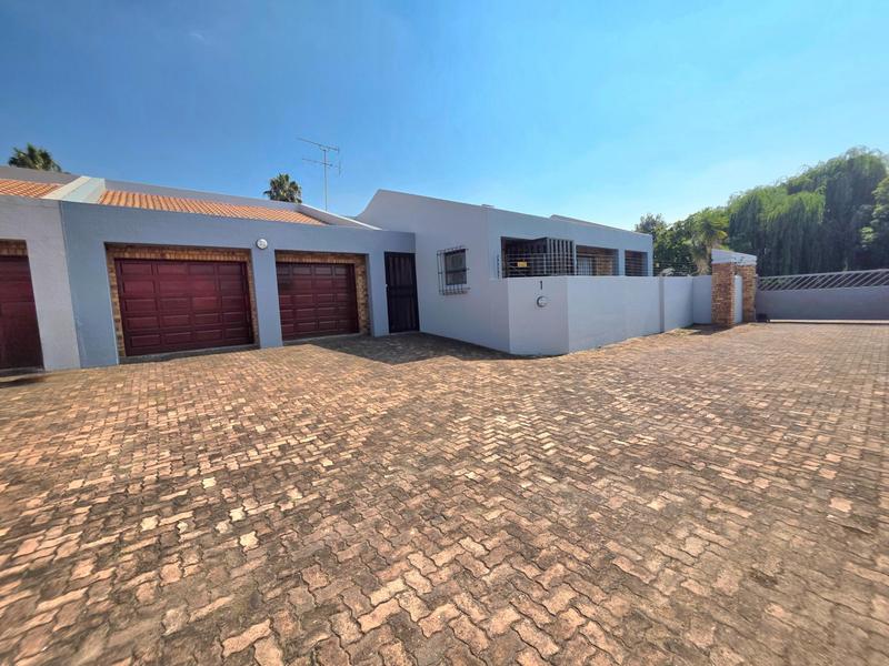 2 Bedroom Property for Sale in Beyers Park Gauteng