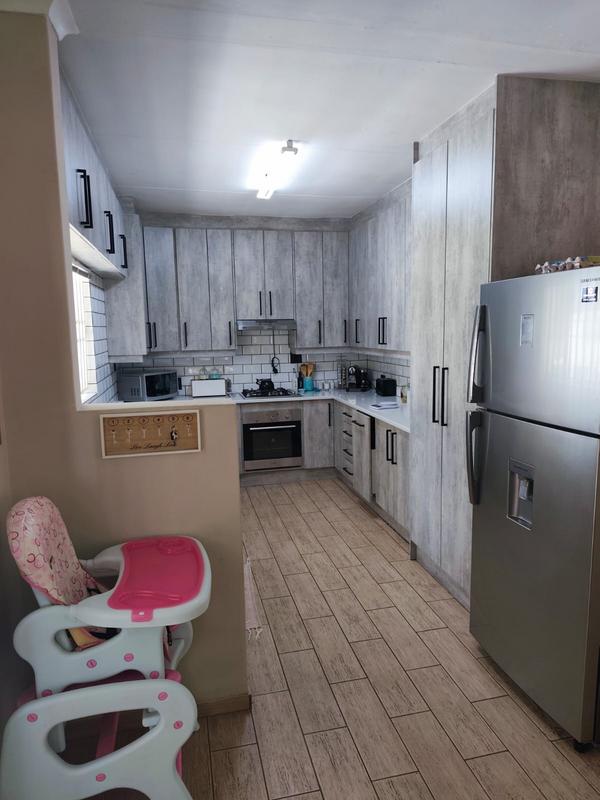 3 Bedroom Property for Sale in Edelweiss Gauteng